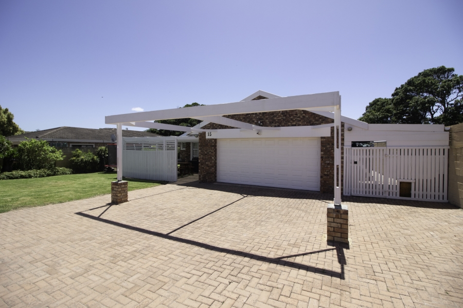 3 Bedroom Property for Sale in West Bank Eastern Cape